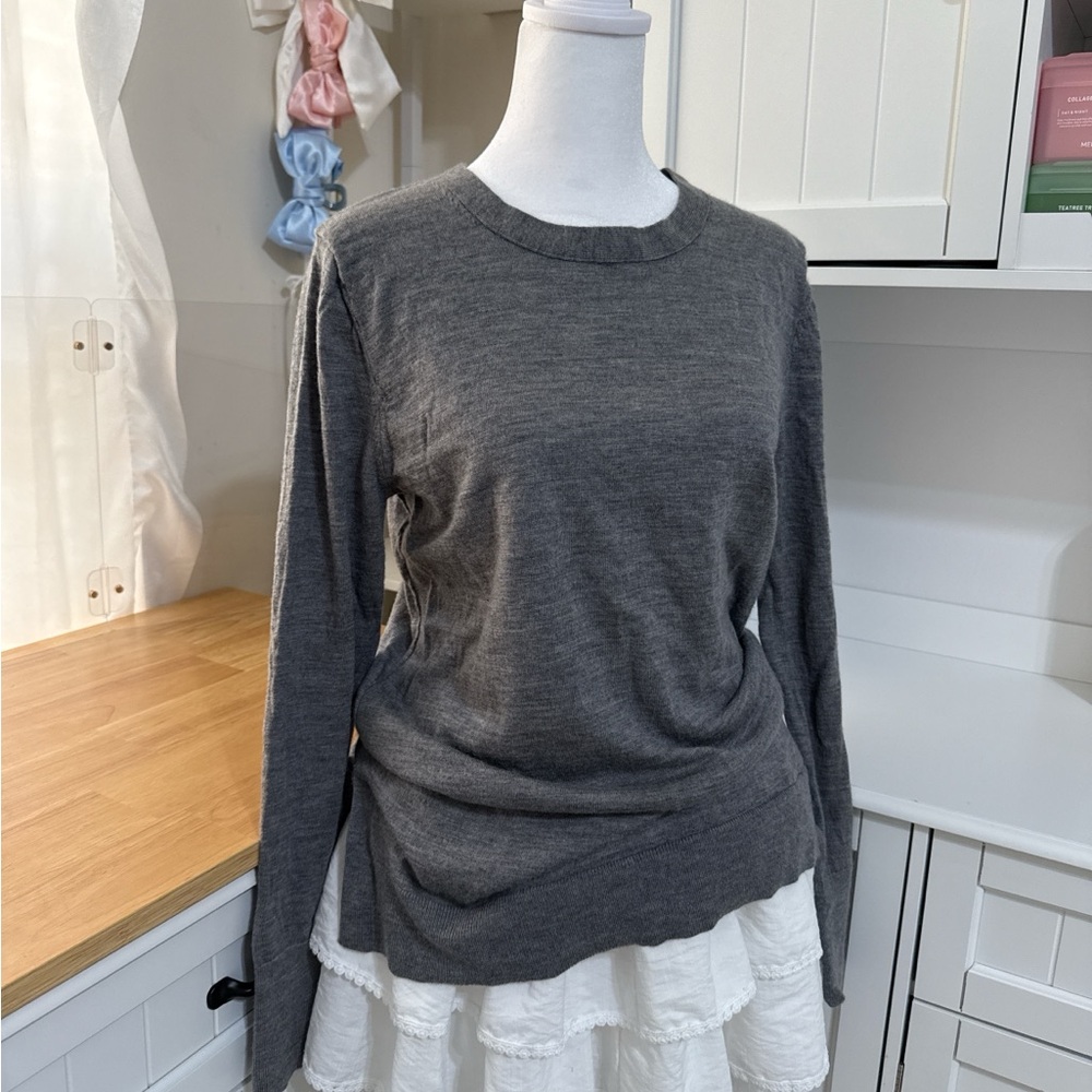 Banana Republic Charcoal Gray Crewneck Sweater Extra Fine Merino Wool Size M